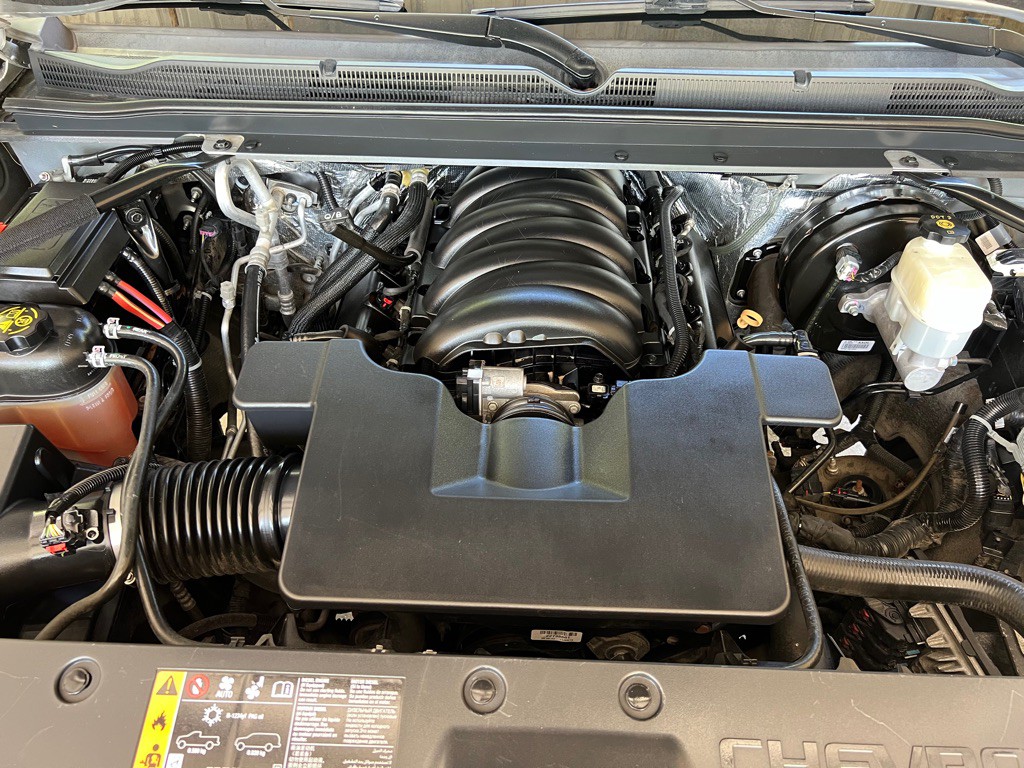 2017 Chevrolet Suburban Image 19