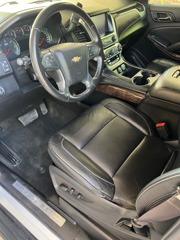 2017 Chevrolet Suburban Image 21