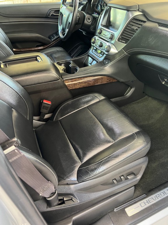 2017 Chevrolet Suburban Image 23