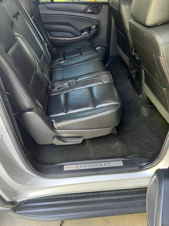 2017 Chevrolet Suburban Image 27