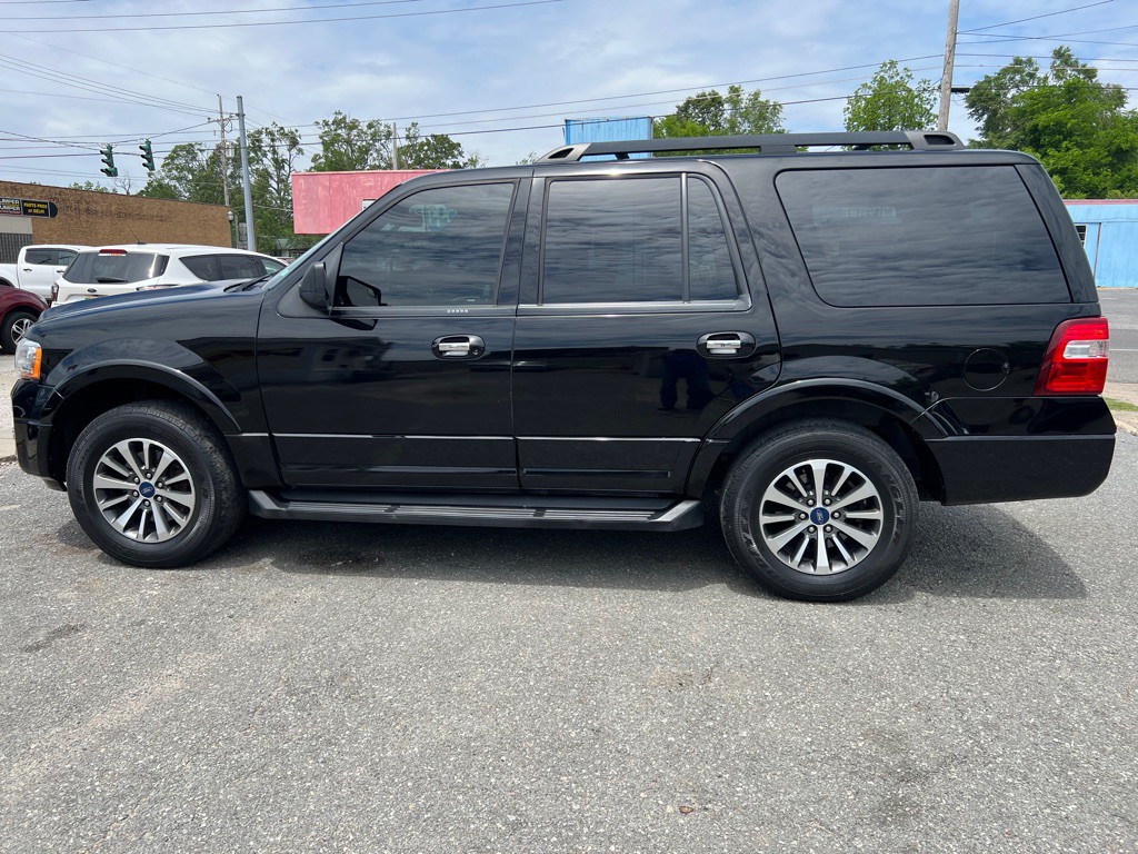 2017 Ford Expedition Image 8