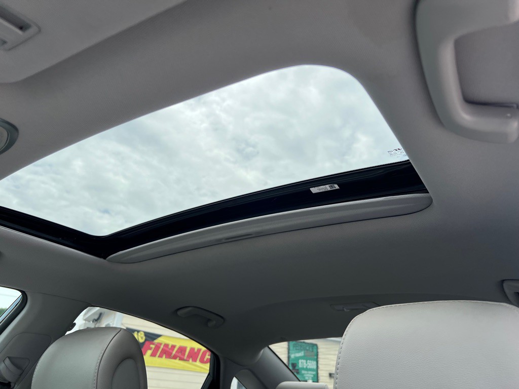 2017 Hyundai Sonata Image 19