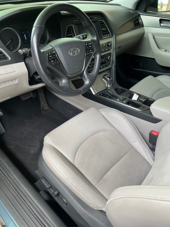 2017 Hyundai Sonata Image 20