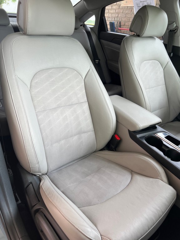 2017 Hyundai Sonata Image 23