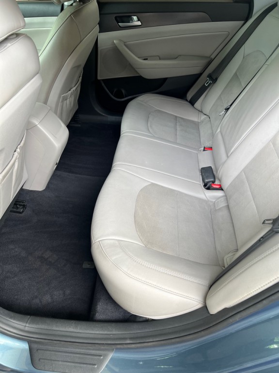 2017 Hyundai Sonata Image 24