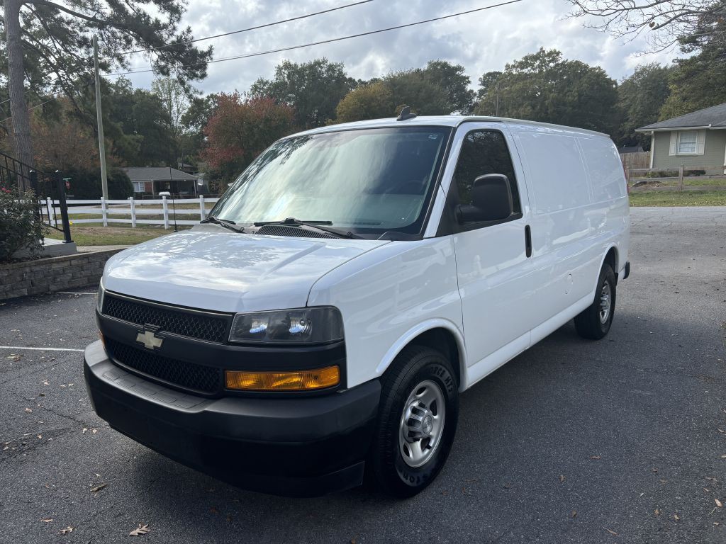 2019 Chevrolet Express Image 1