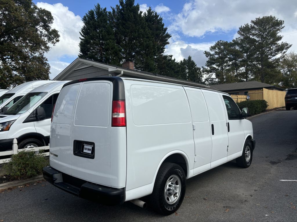2019 Chevrolet Express Image 3