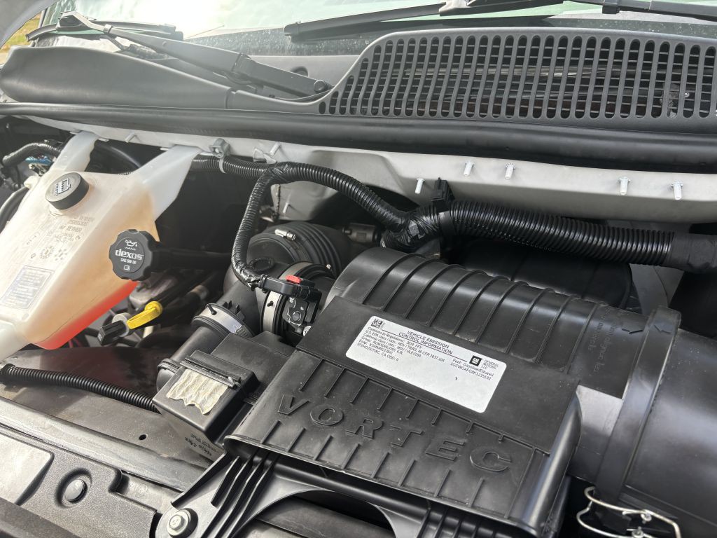 2019 Chevrolet Express Image 17