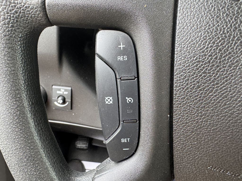 2017 GMC Savana Image 14