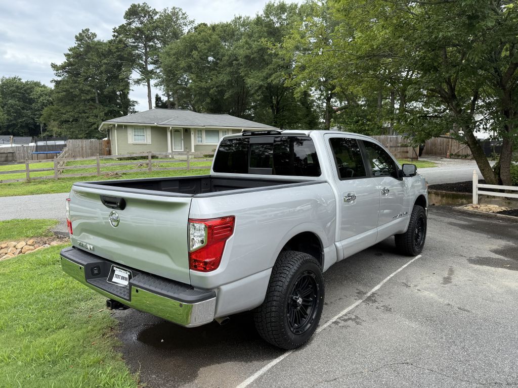 2018 Nissan Titan Image 4