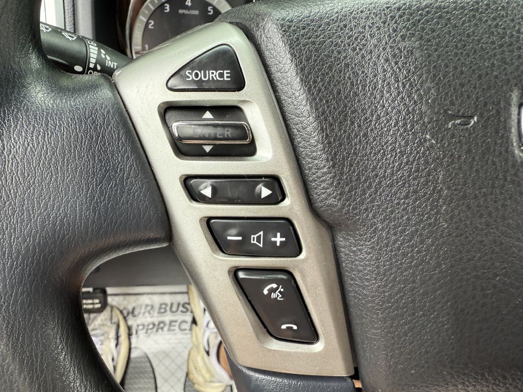2018 Nissan Titan Image 16