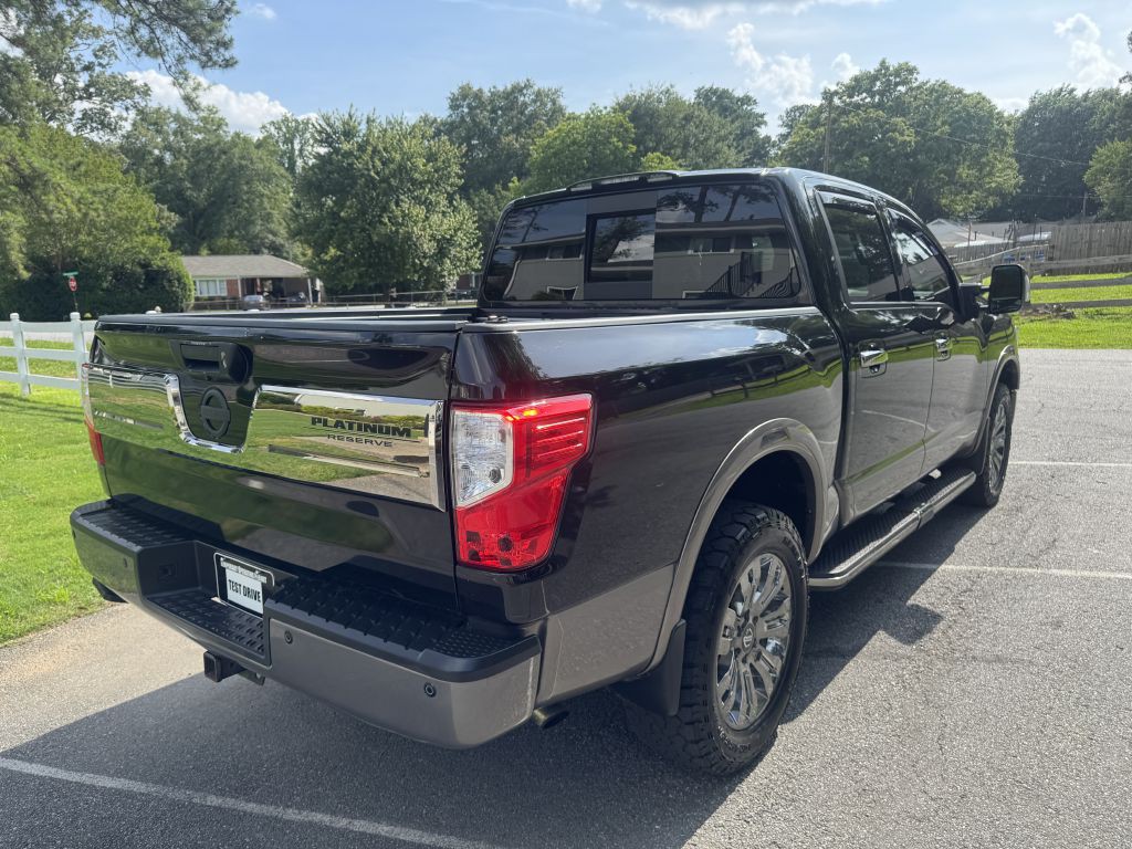 2018 Nissan Titan Image 4