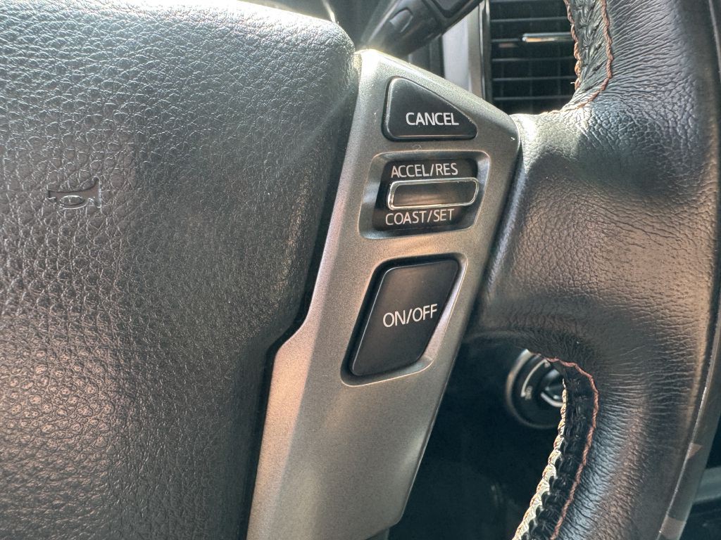 2018 Nissan Titan Image 19