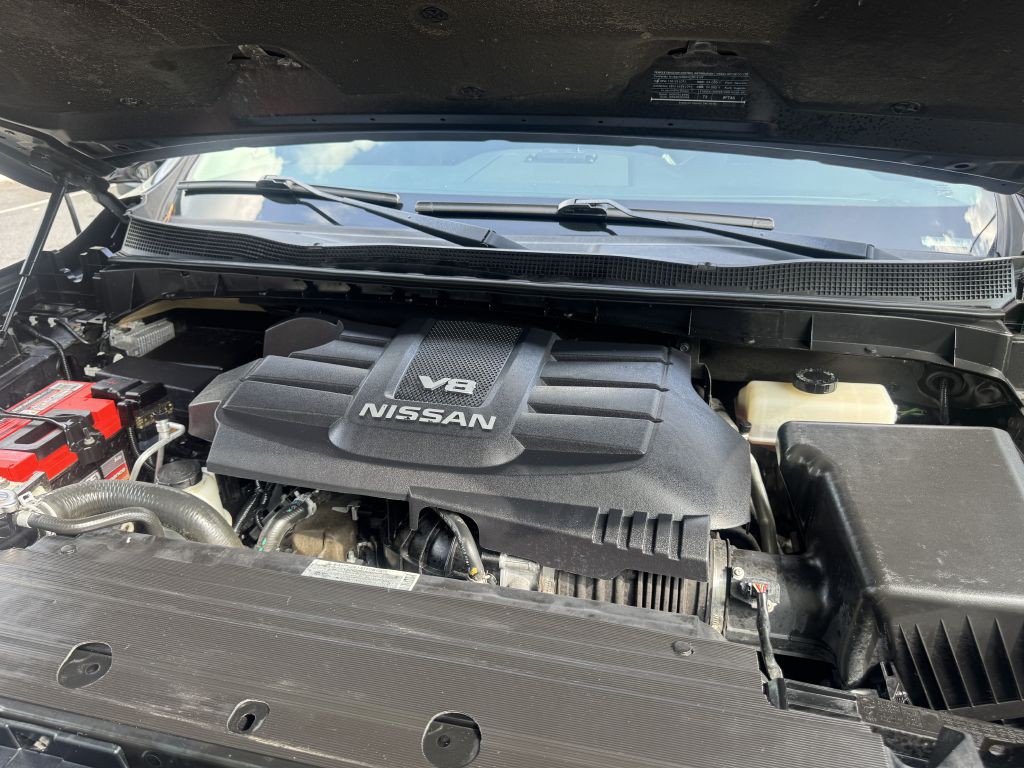 2018 Nissan Titan Image 25