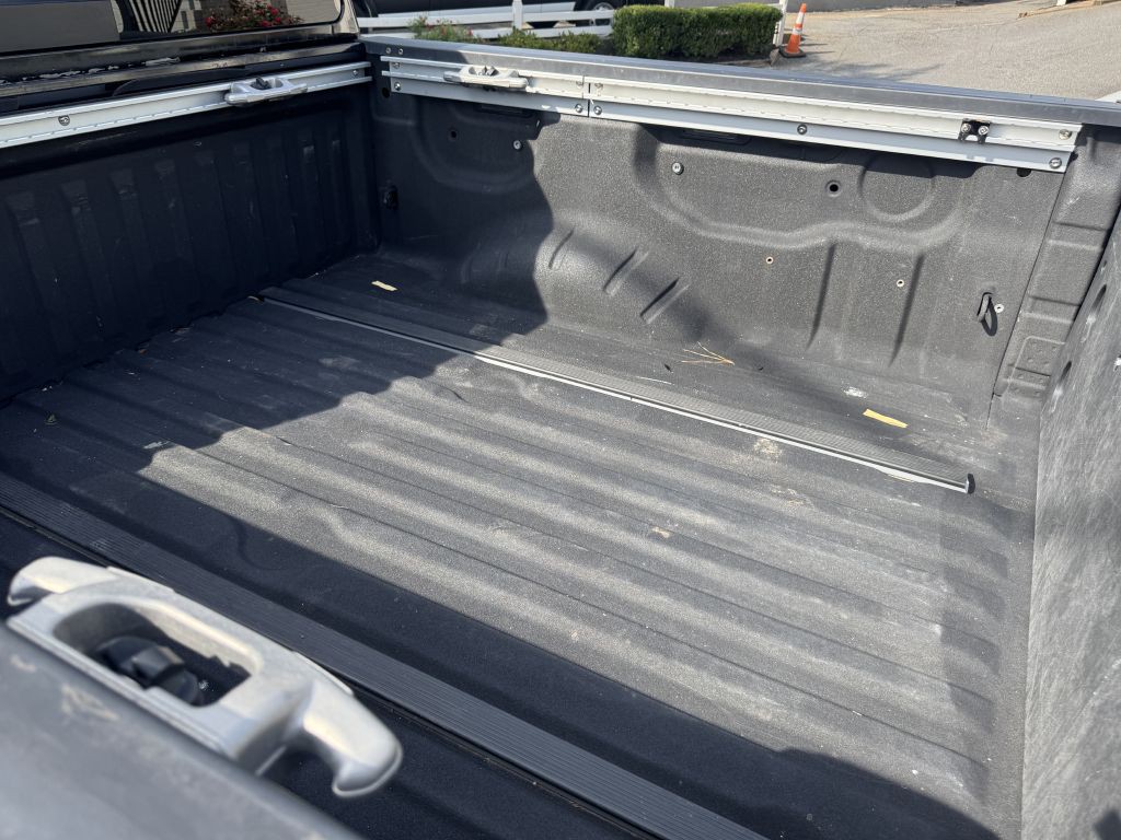 2018 Nissan Titan Image 26