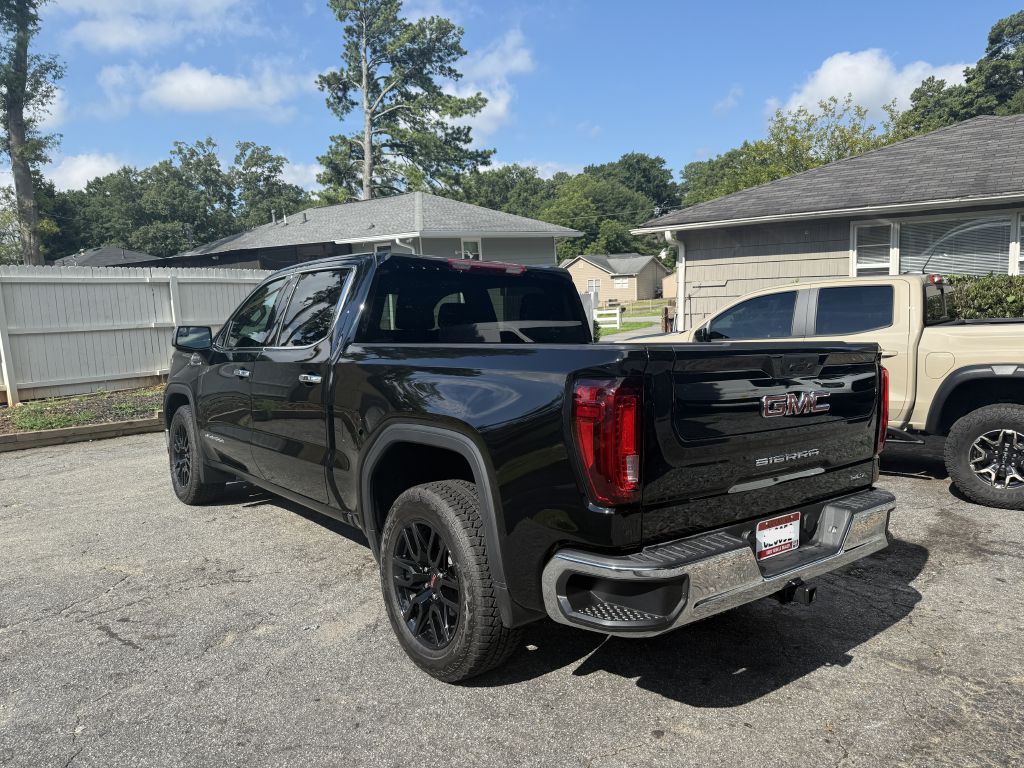 2025 GMC Sierra Image 4