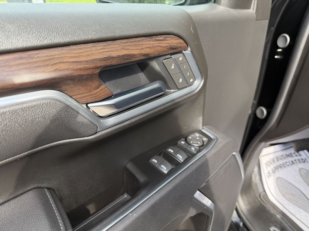 2025 GMC Sierra Image 7