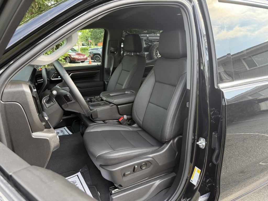 2025 GMC Sierra Image 8