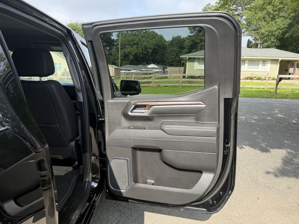 2025 GMC Sierra Image 13