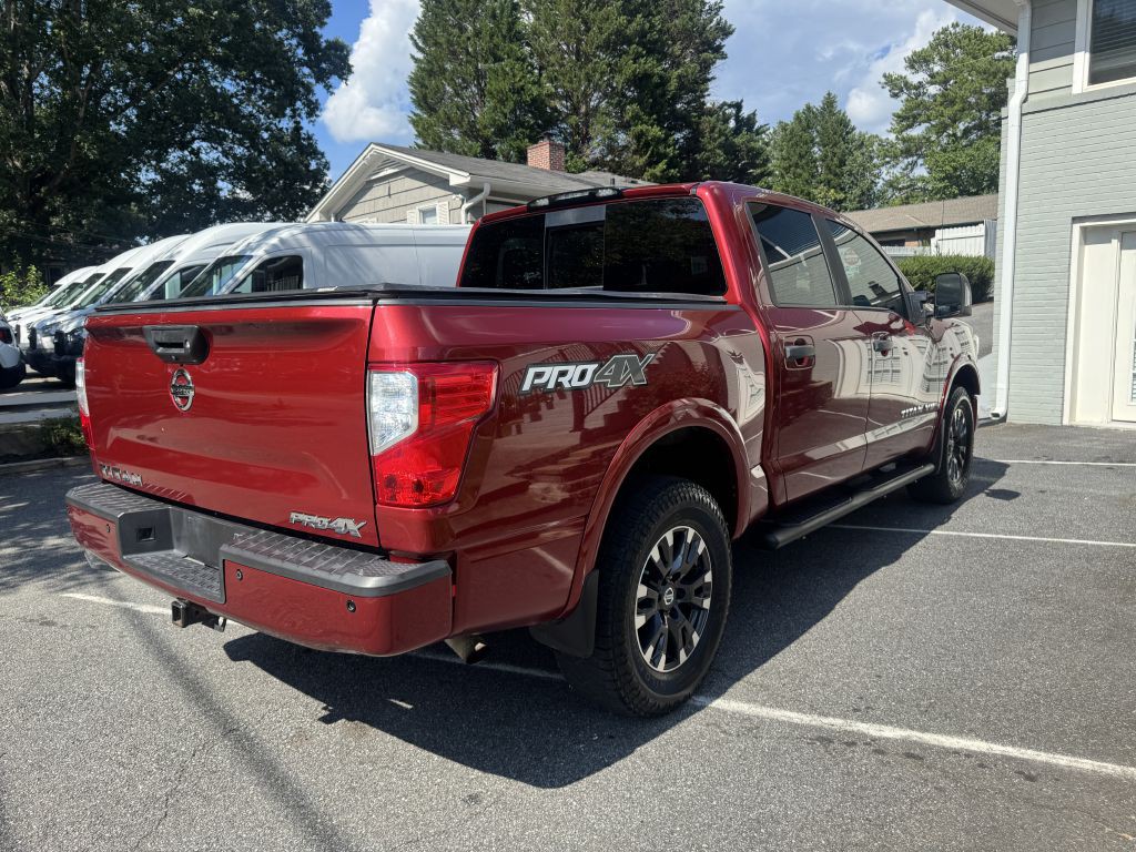 2018 Nissan Titan Image 3