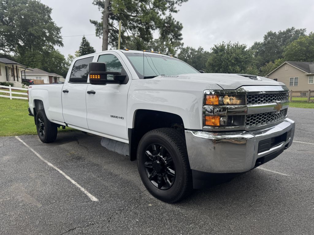 2019 Chevrolet Silverado 1500 Image 2