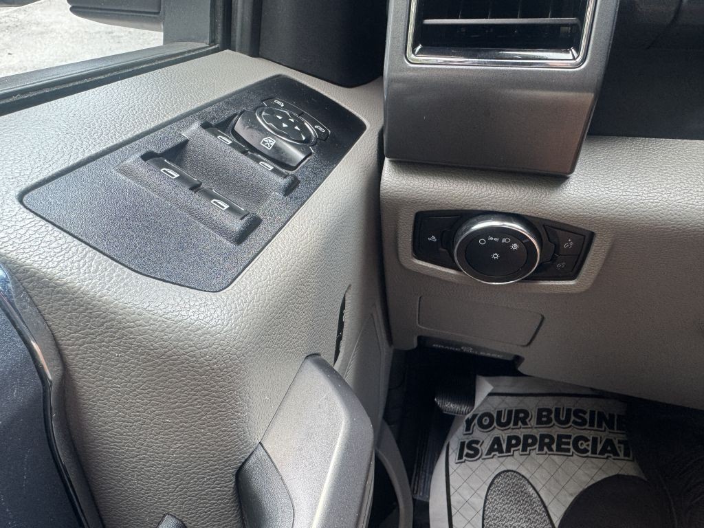 2022 Ford F-250 Image 16