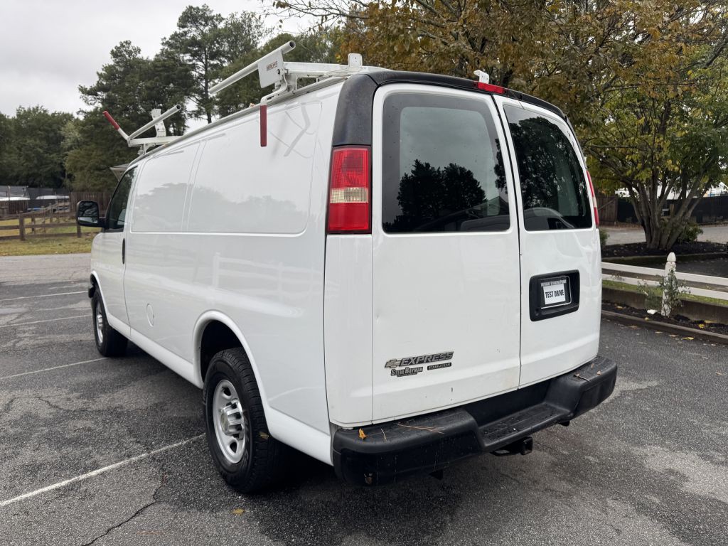 2014 Chevrolet Express Image 4