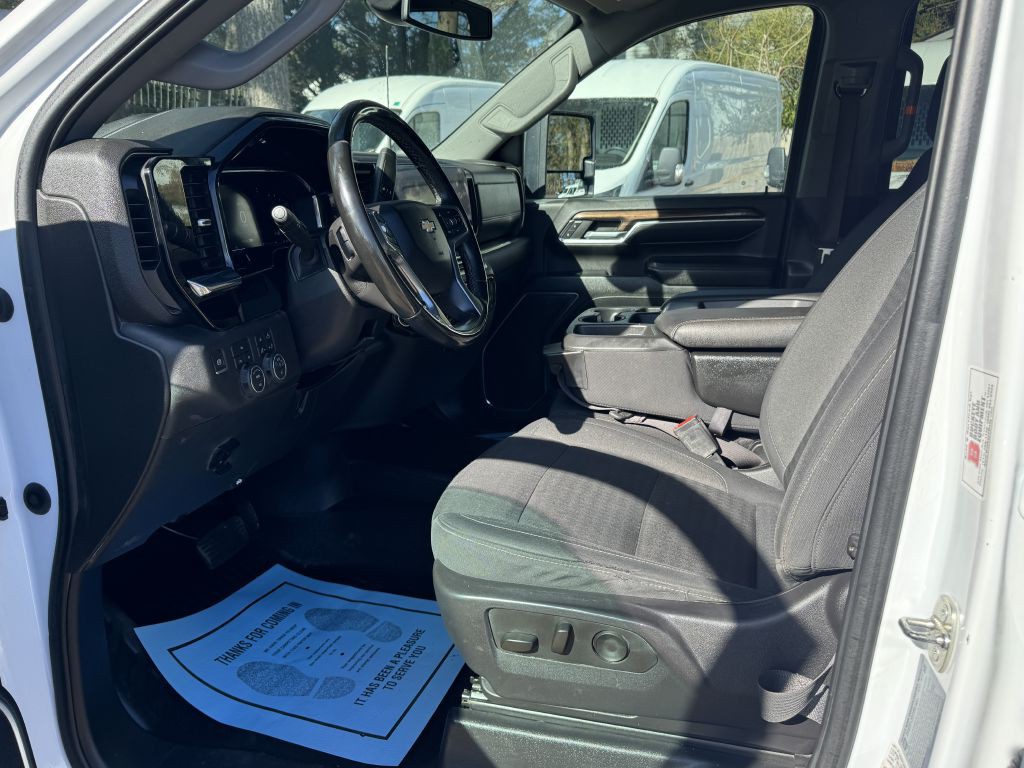 2024 Chevrolet Silverado 1500 Image 7