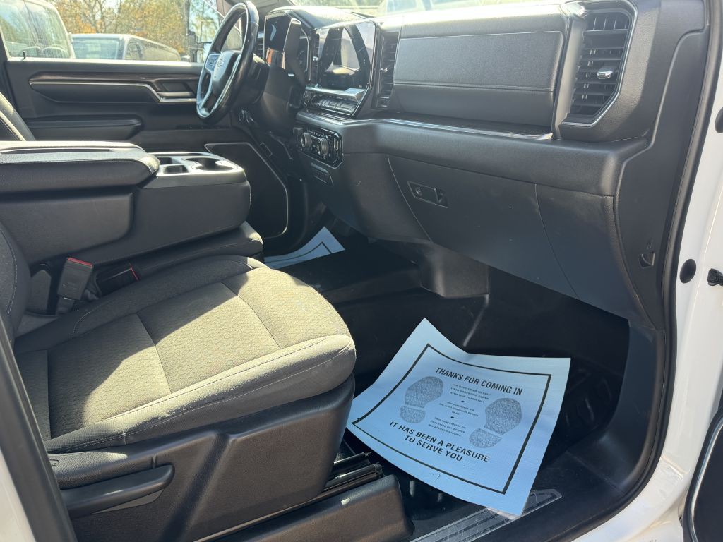 2024 Chevrolet Silverado 1500 Image 11