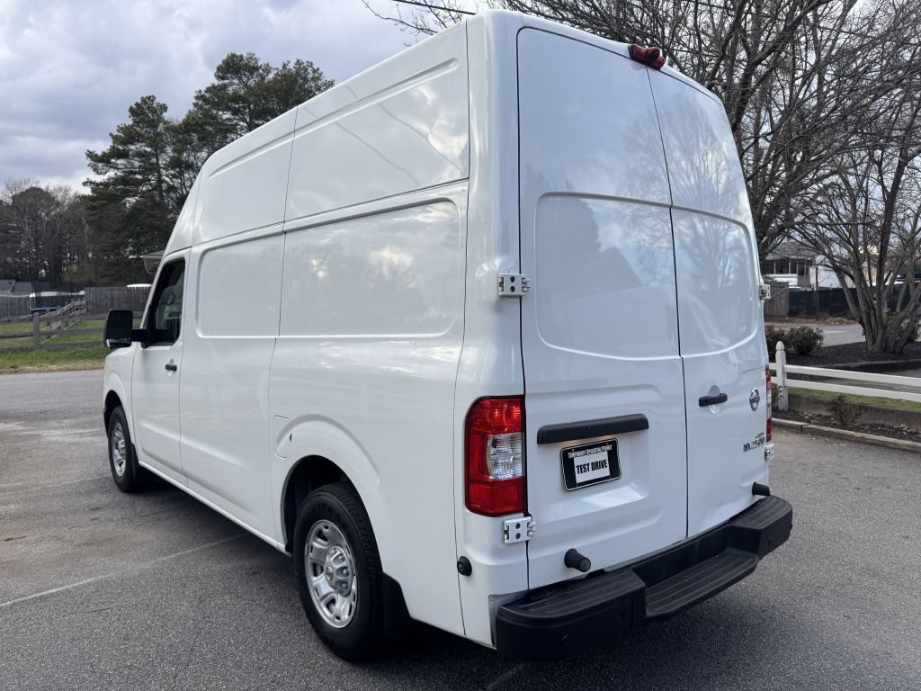 2017 Nissan NV Image 3