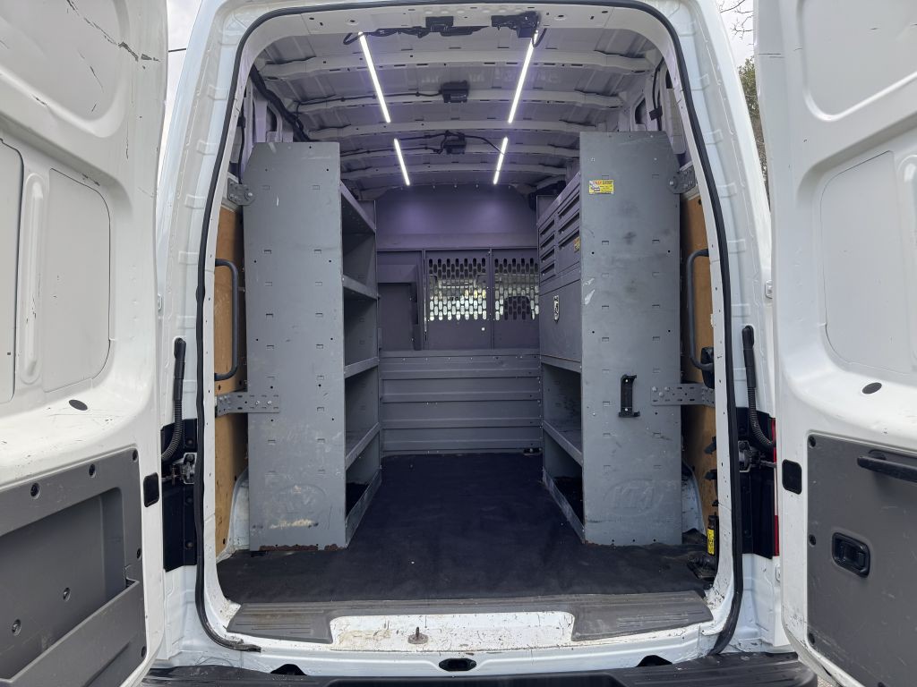 2017 Nissan NV Image 4