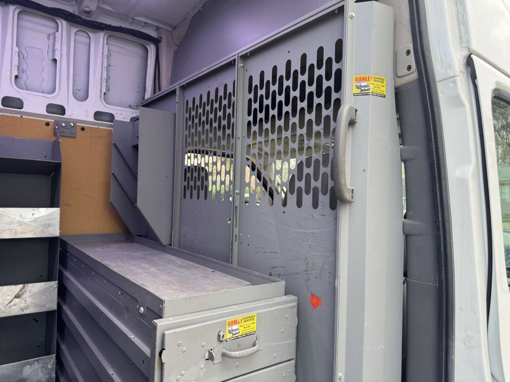 2017 Nissan NV Image 8