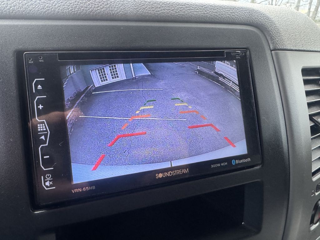 2017 Nissan NV Image 14