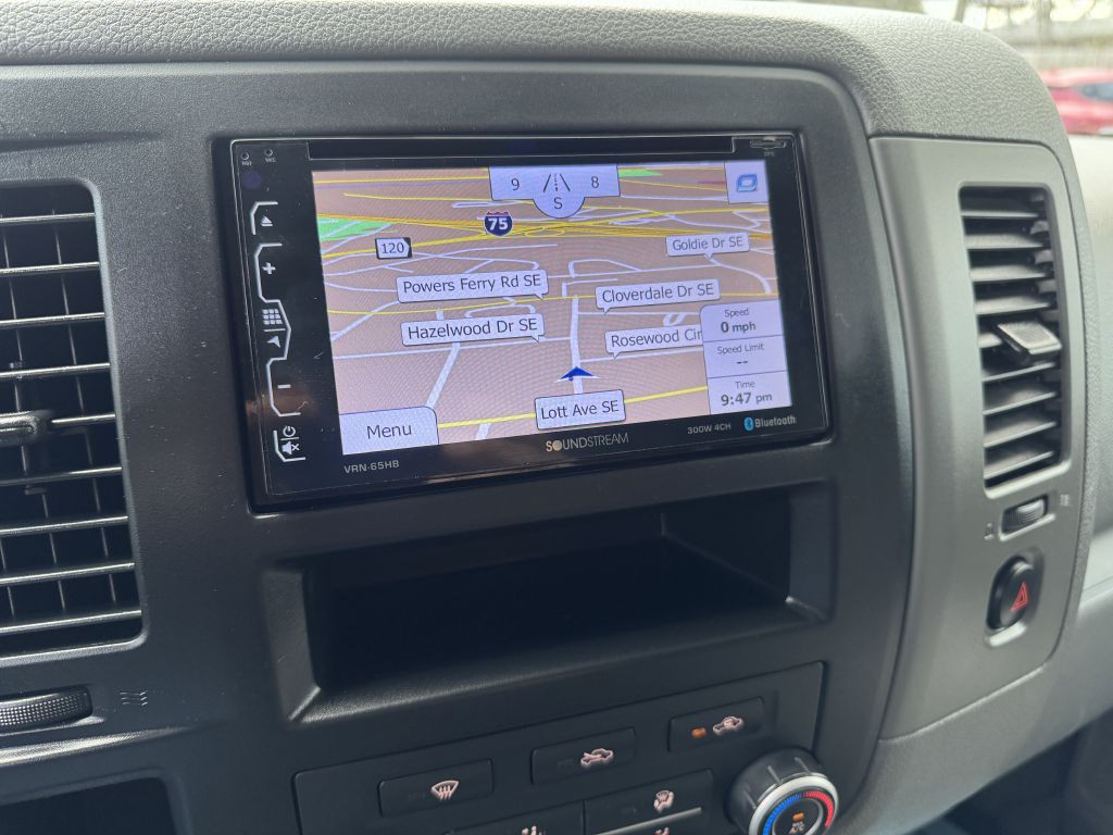 2017 Nissan NV Image 15