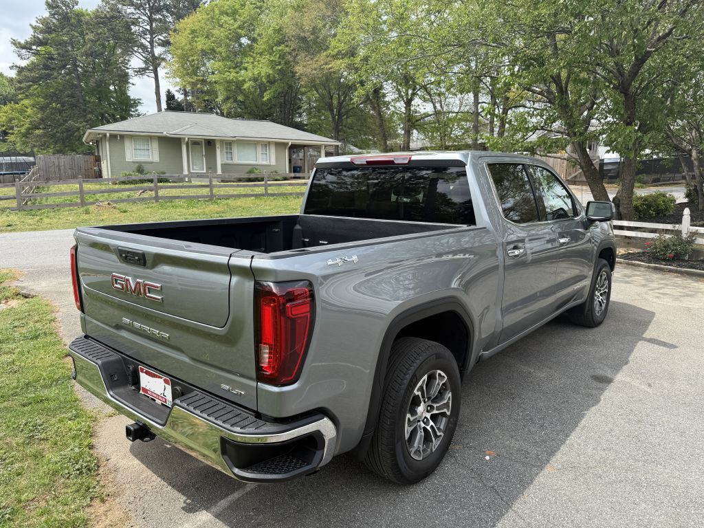 2026 GMC Sierra Image 3