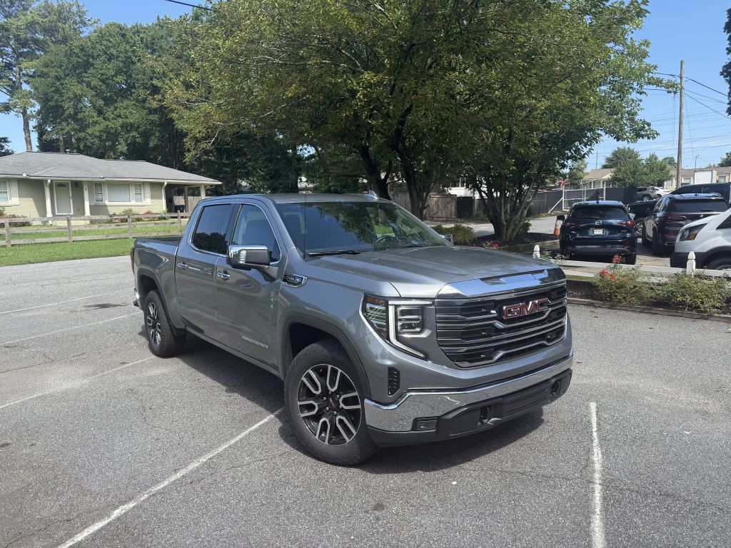 2026 GMC Sierra Image 2