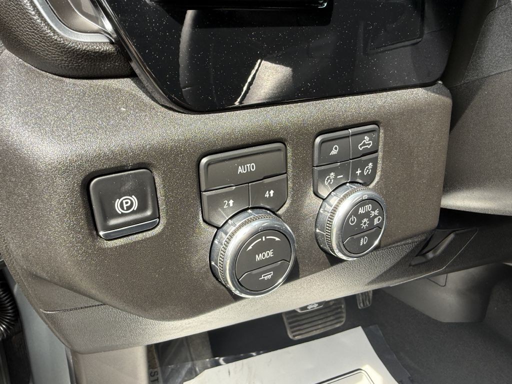 2026 GMC Sierra Image 10
