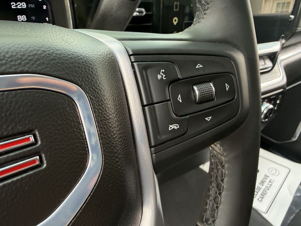 2026 GMC Sierra Image 12