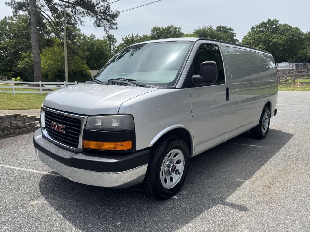 2014 GMC Savana Image 1