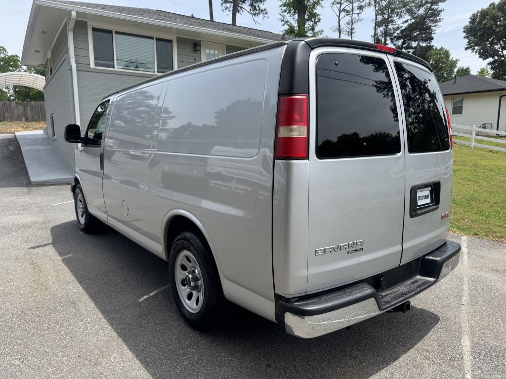 2014 GMC Savana Image 4