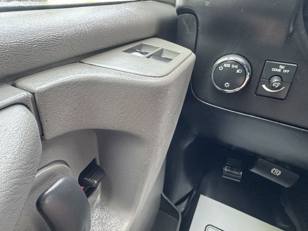 2014 GMC Savana Image 8