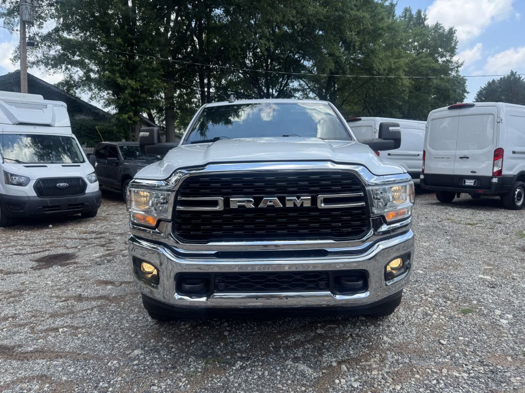 2024 RAM 2500 Image 3