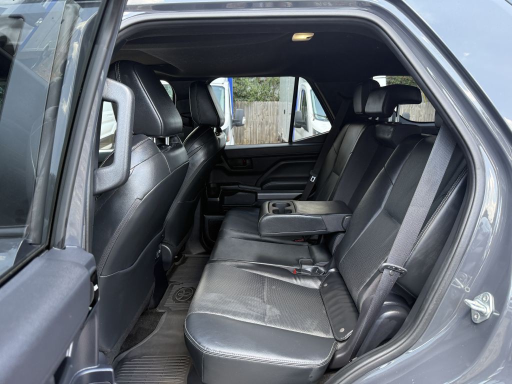 2025 Toyota 4Runner Image 7