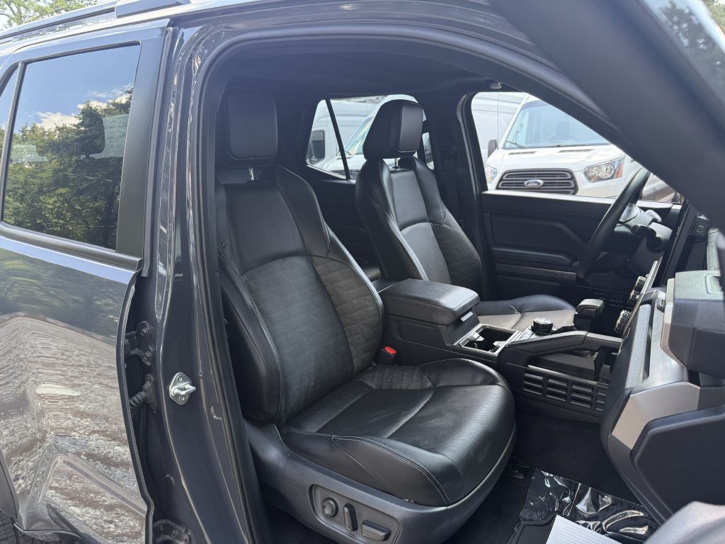 2025 Toyota 4Runner Image 12