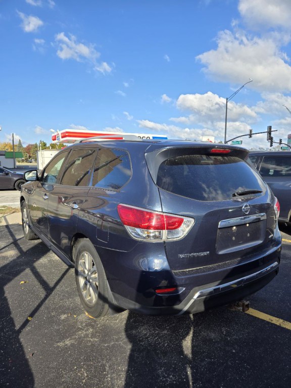 2015 Nissan Pathfinder Image 5