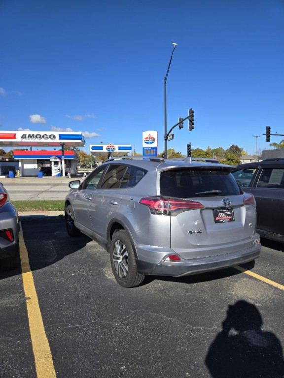 2016 Toyota Rav4 Image 2