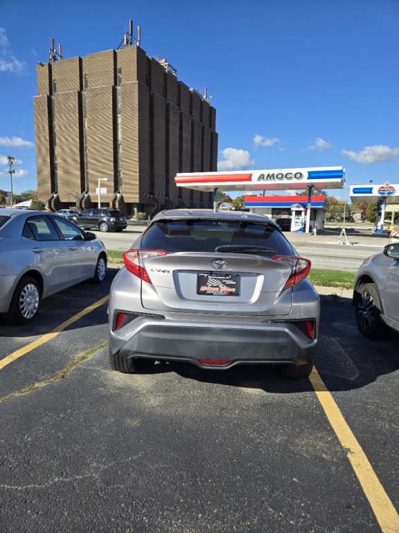 2018 Toyota C-HR Image 2