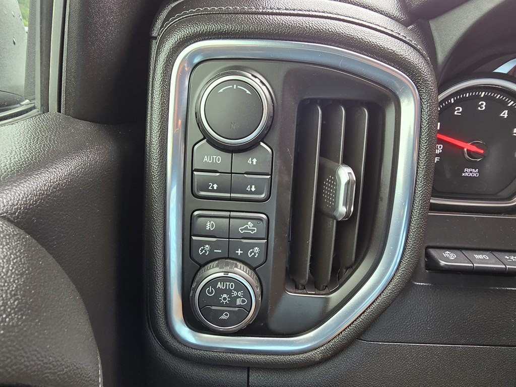 2019 Chevrolet Silverado 1500 Image 19