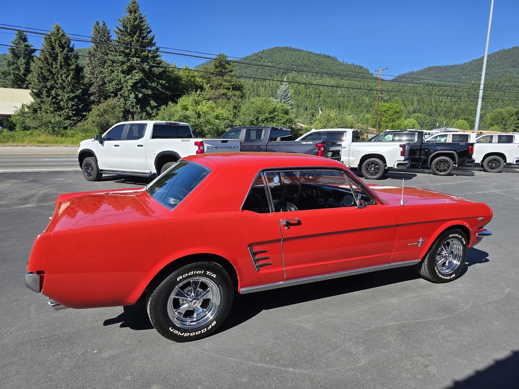 1966 Ford Mustang Image 4