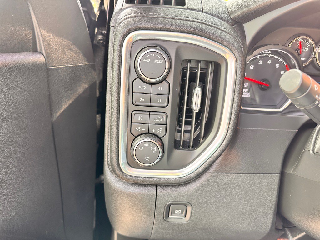 2021 Chevrolet Silverado 1500 Image 19